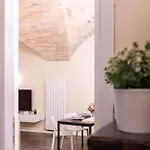 Center - La Casa Del Vicolo Appartamento